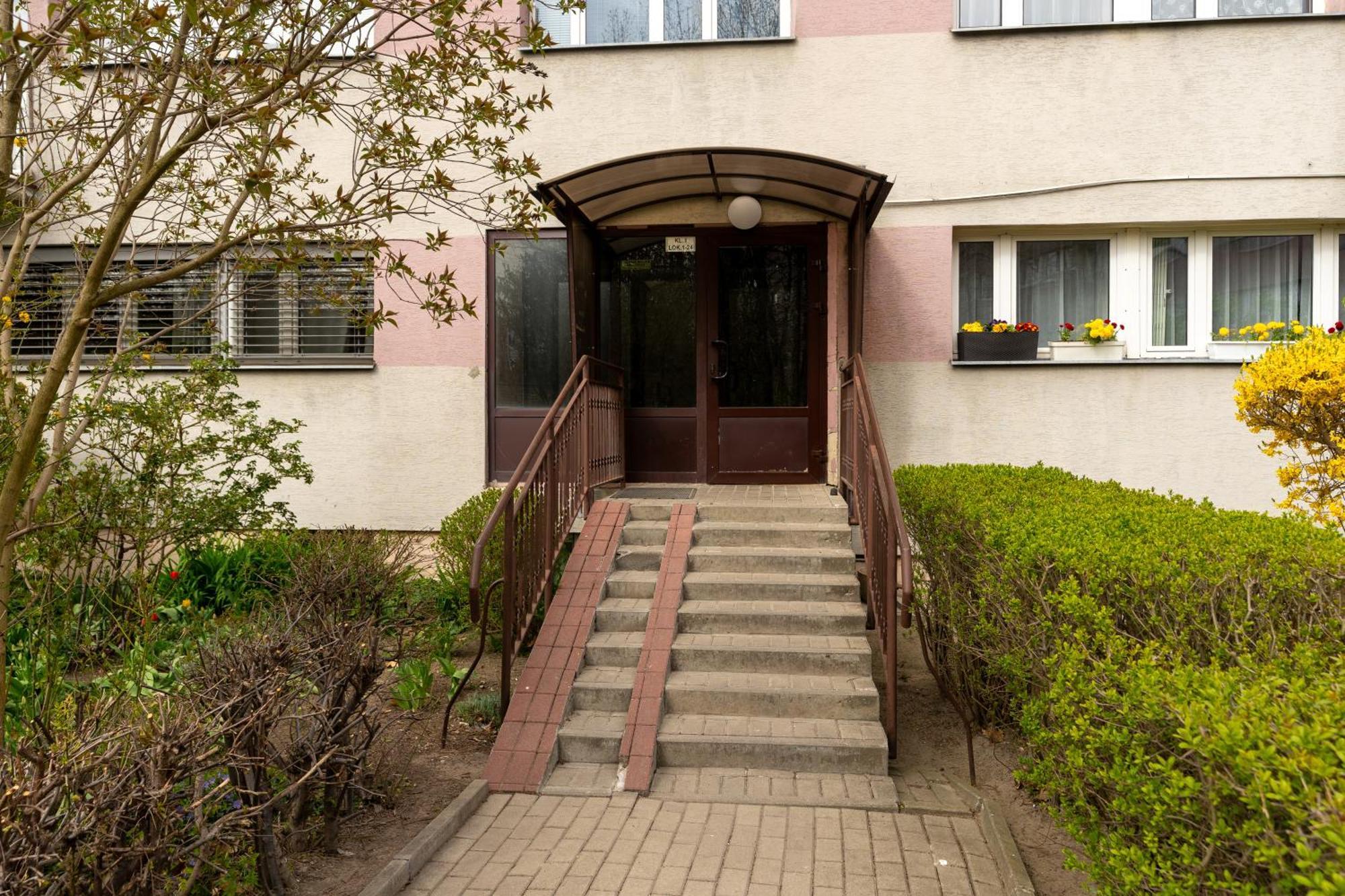 Wola Standard Apartament *